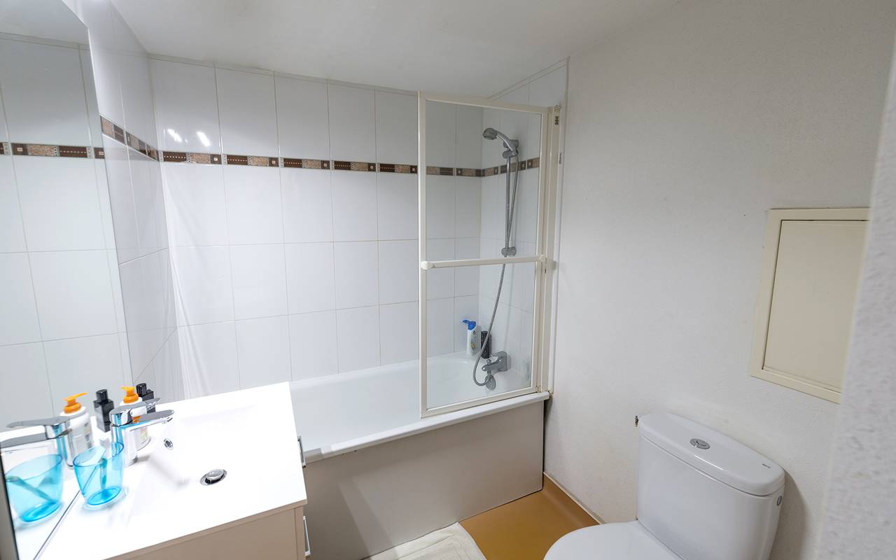 salle de bain appartement location moyen séjour à Nevers